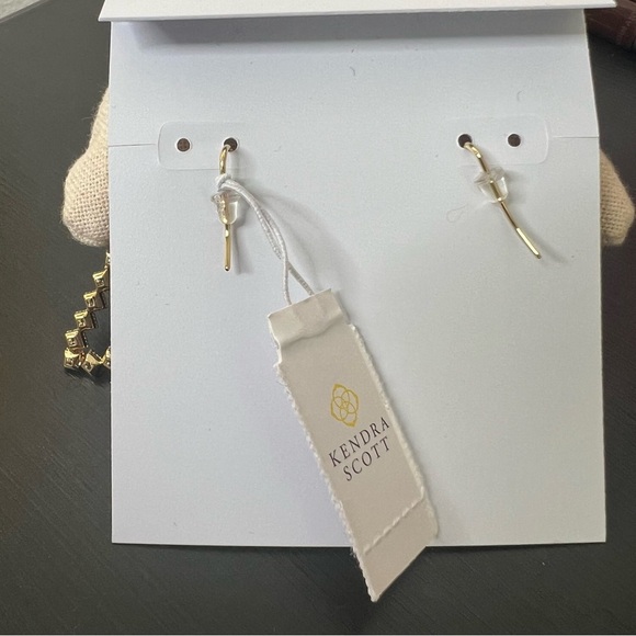 Kendra Scott Kinsley Open Drop Earrings, Gold NWT - Picture 3 of 5